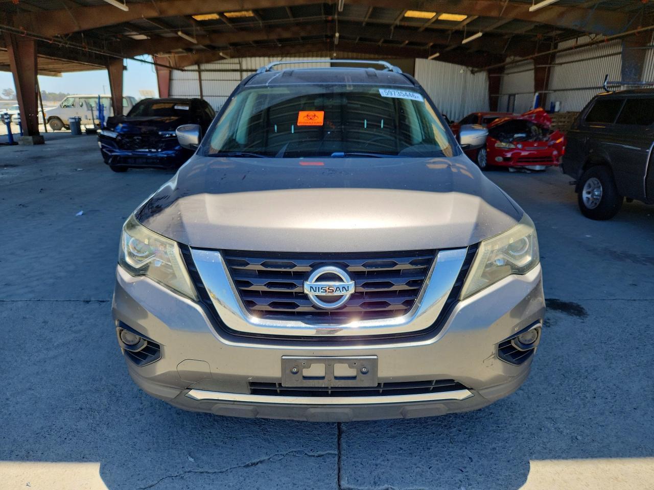 2019 Nissan Pathfinder S - Фото 5