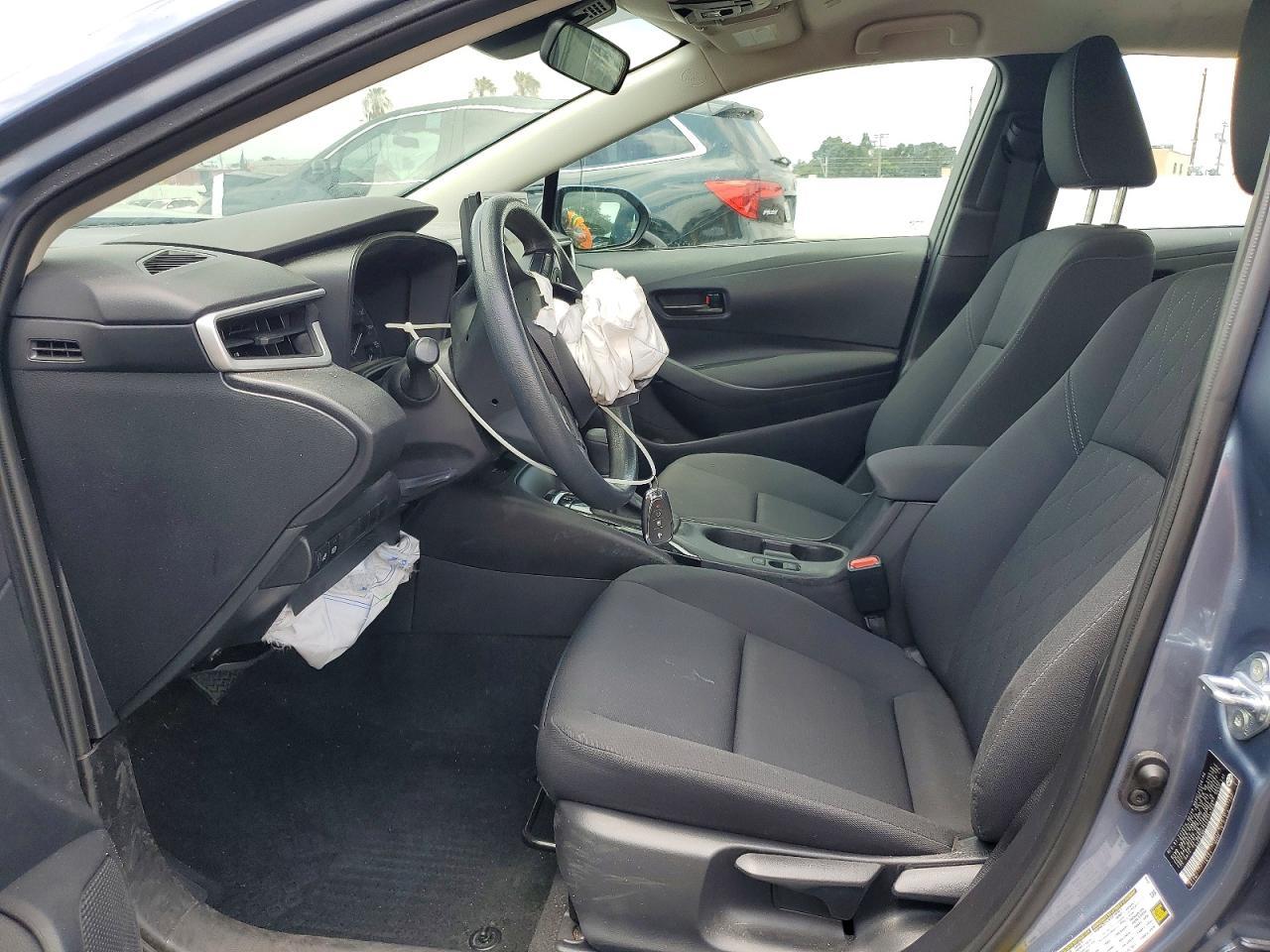 2025 Toyota Corolla Le - Фото 7