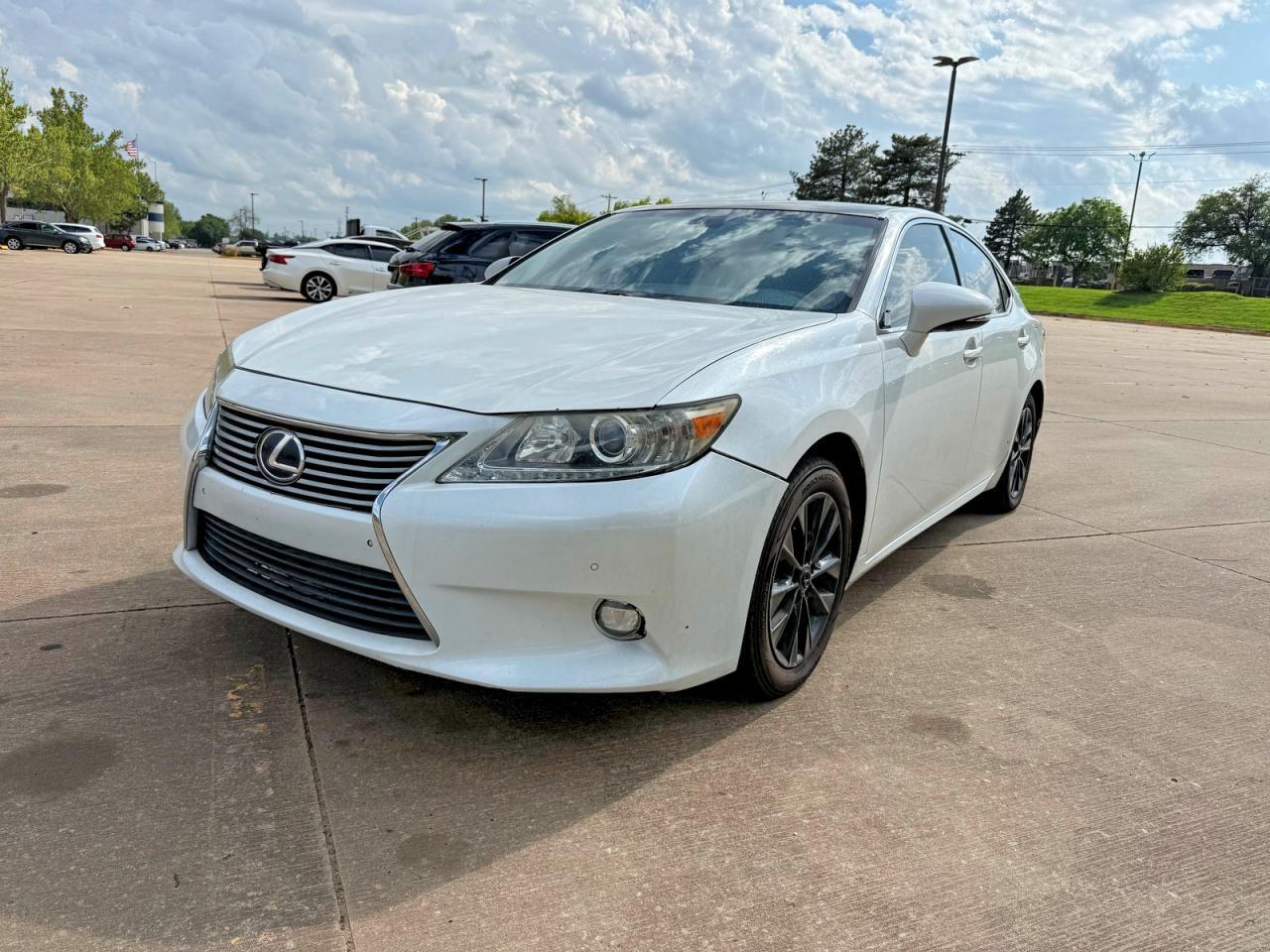 2015 Lexus Es 300H - Фото 2