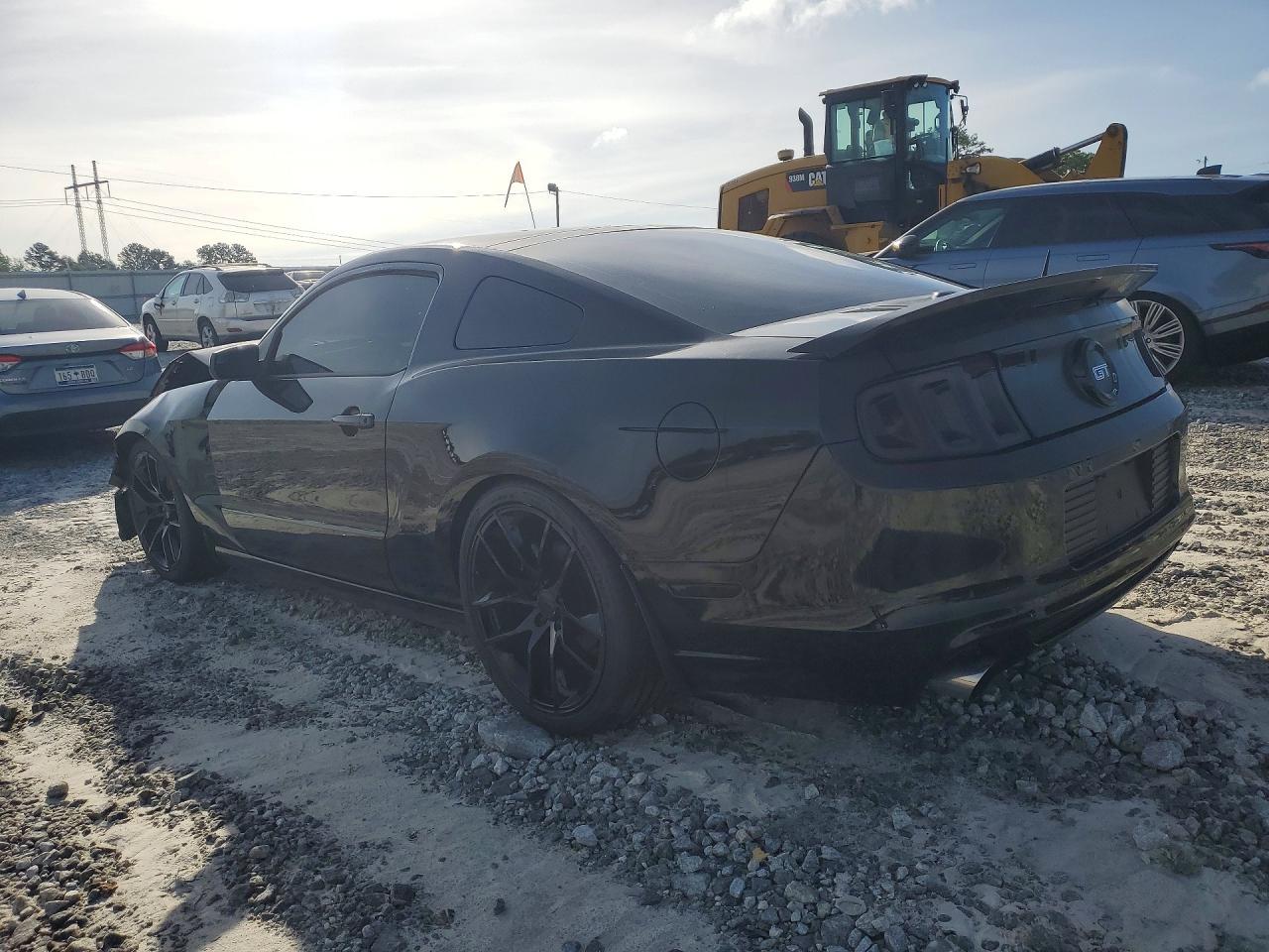 2014 Ford Mustang Gt - Фото 2