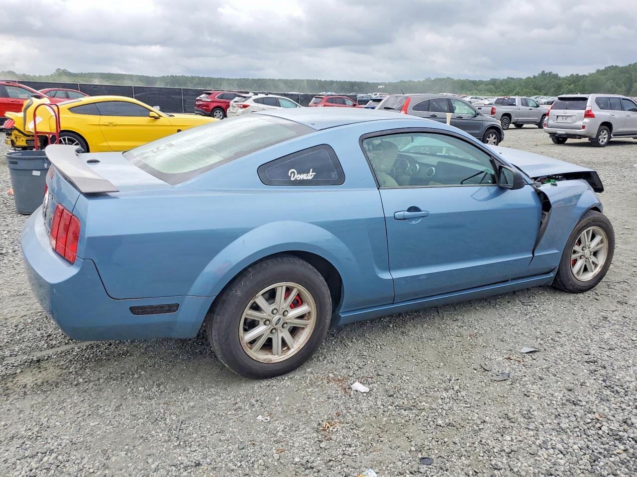 2007 Ford Mustang - Фото 3