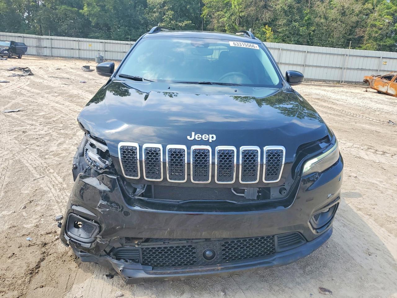 2022 Jeep Cherokee Latitude Lux - Image 5