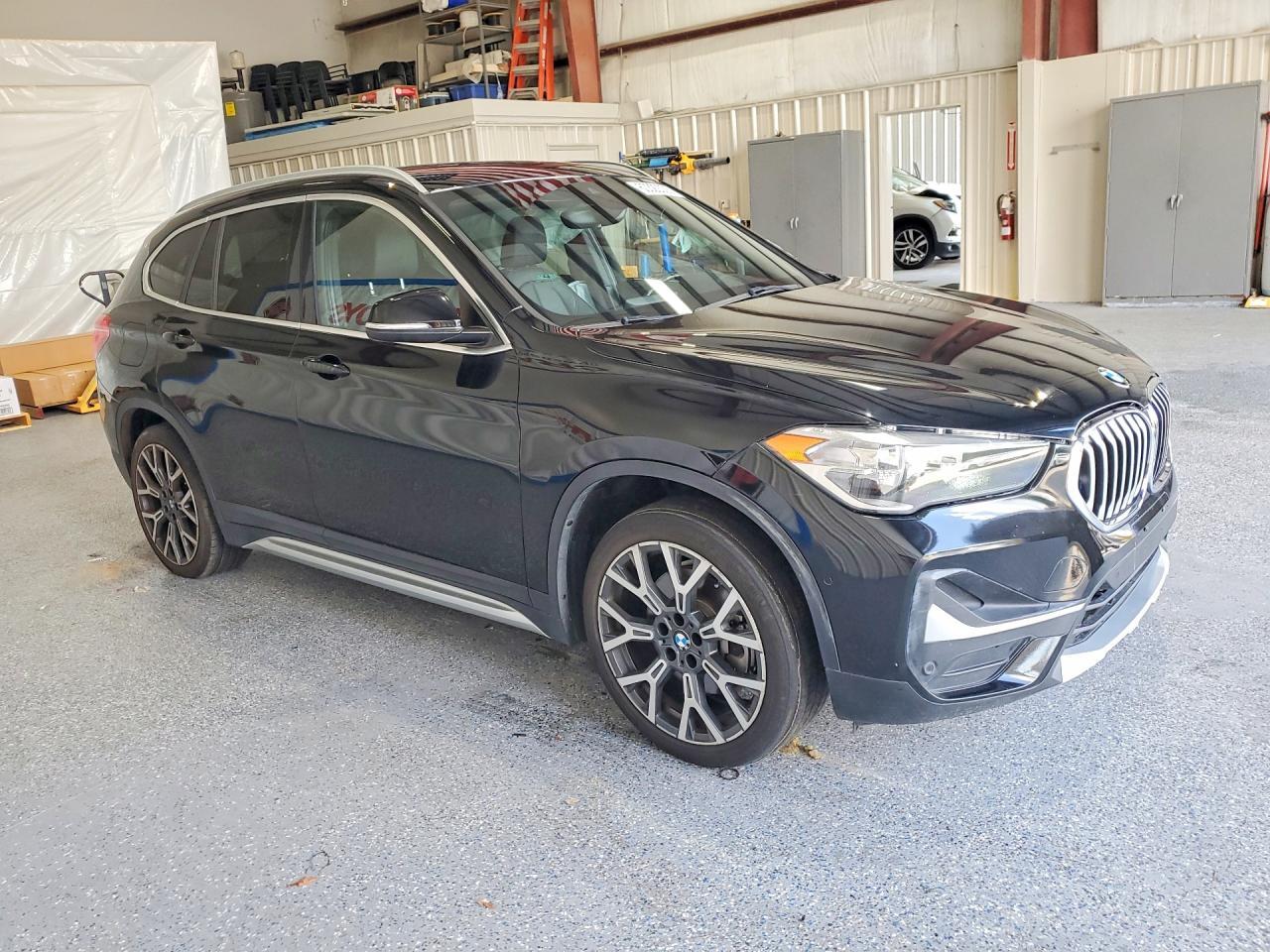 2021 BMW X1 Sdrive28I - Фото 4