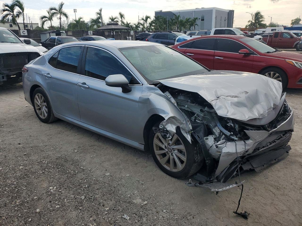 2023 Toyota Camry Le - Image 4