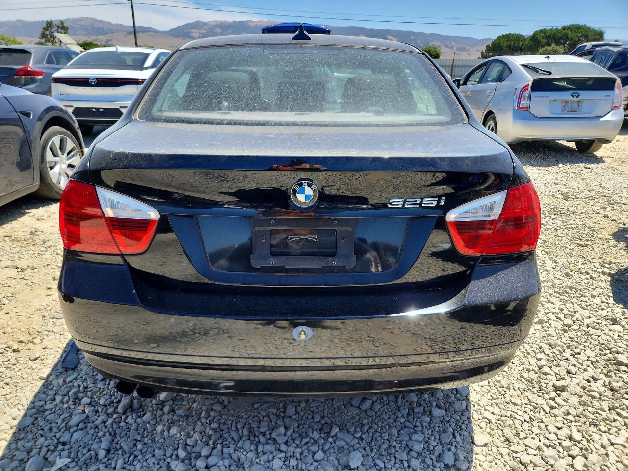 2006 BMW 325 I - Image 6
