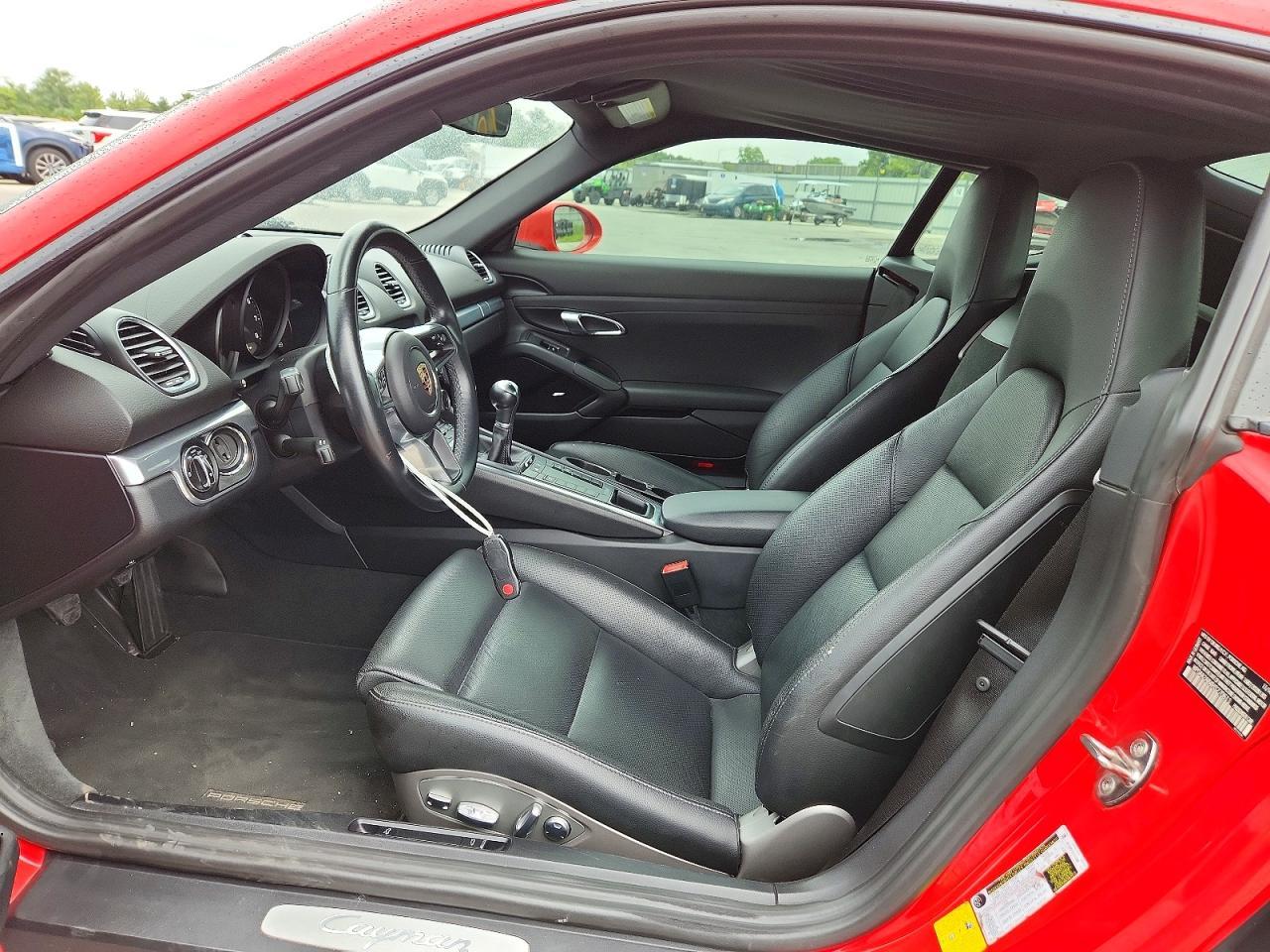 2017 Porsche Cayman - Image 7