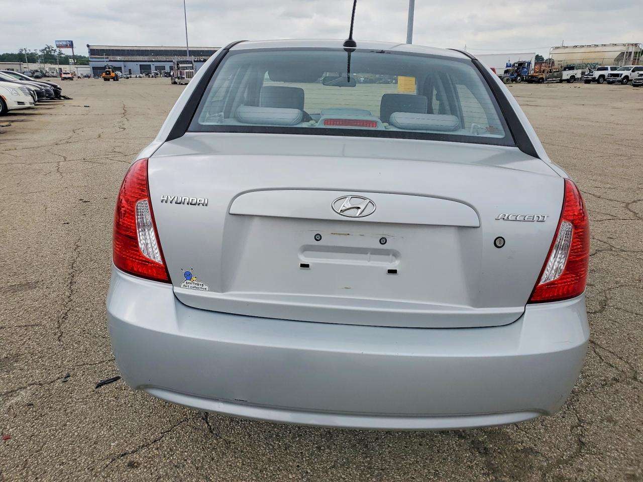 2010 Hyundai Accent Gls - Image 6