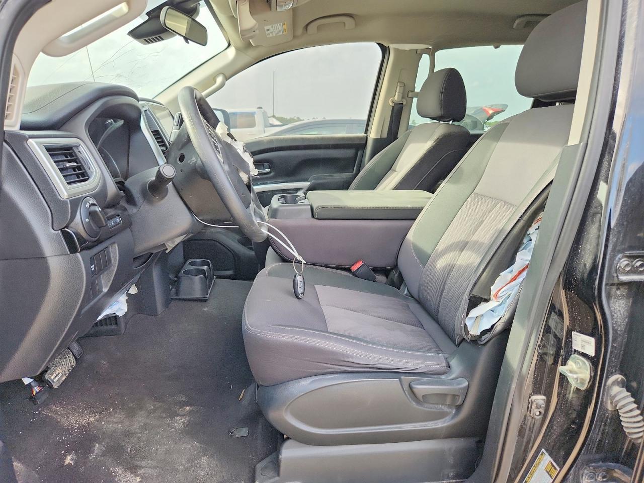 2021 Nissan Titan Sv - Фото 7