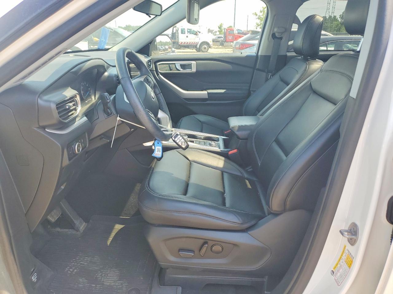 2023 Ford Explorer Xlt - Image 7