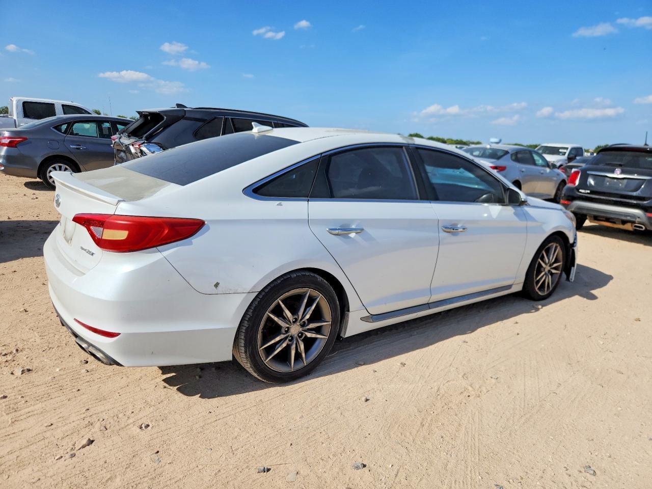 2015 Hyundai Sonata Sport 2.0T - Image 3