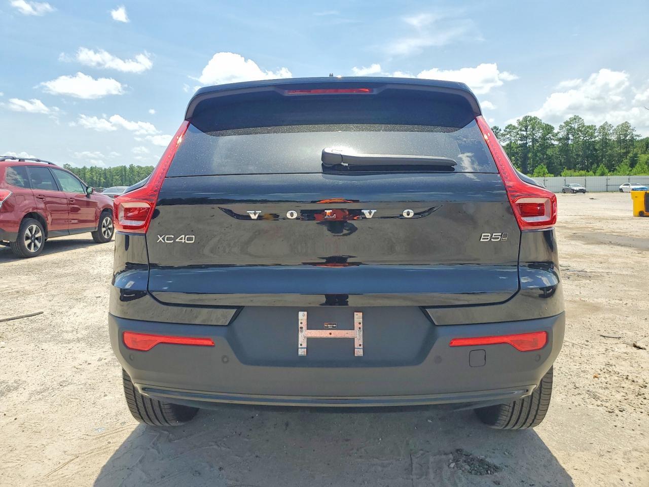 2026 Volvo Xc40 Plus - Фото 6