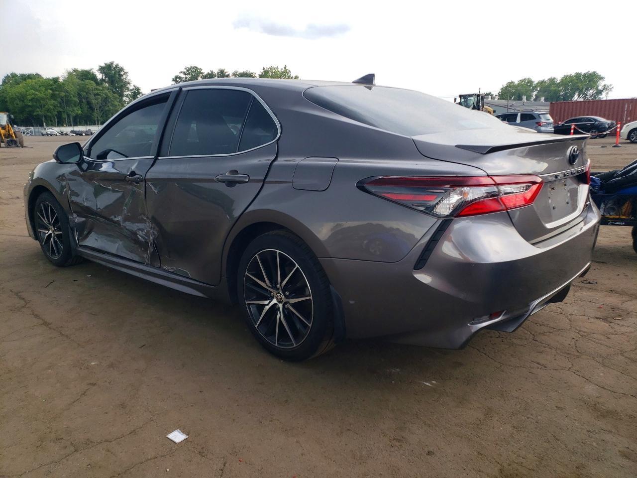 2021 Toyota Camry Se - Image 2