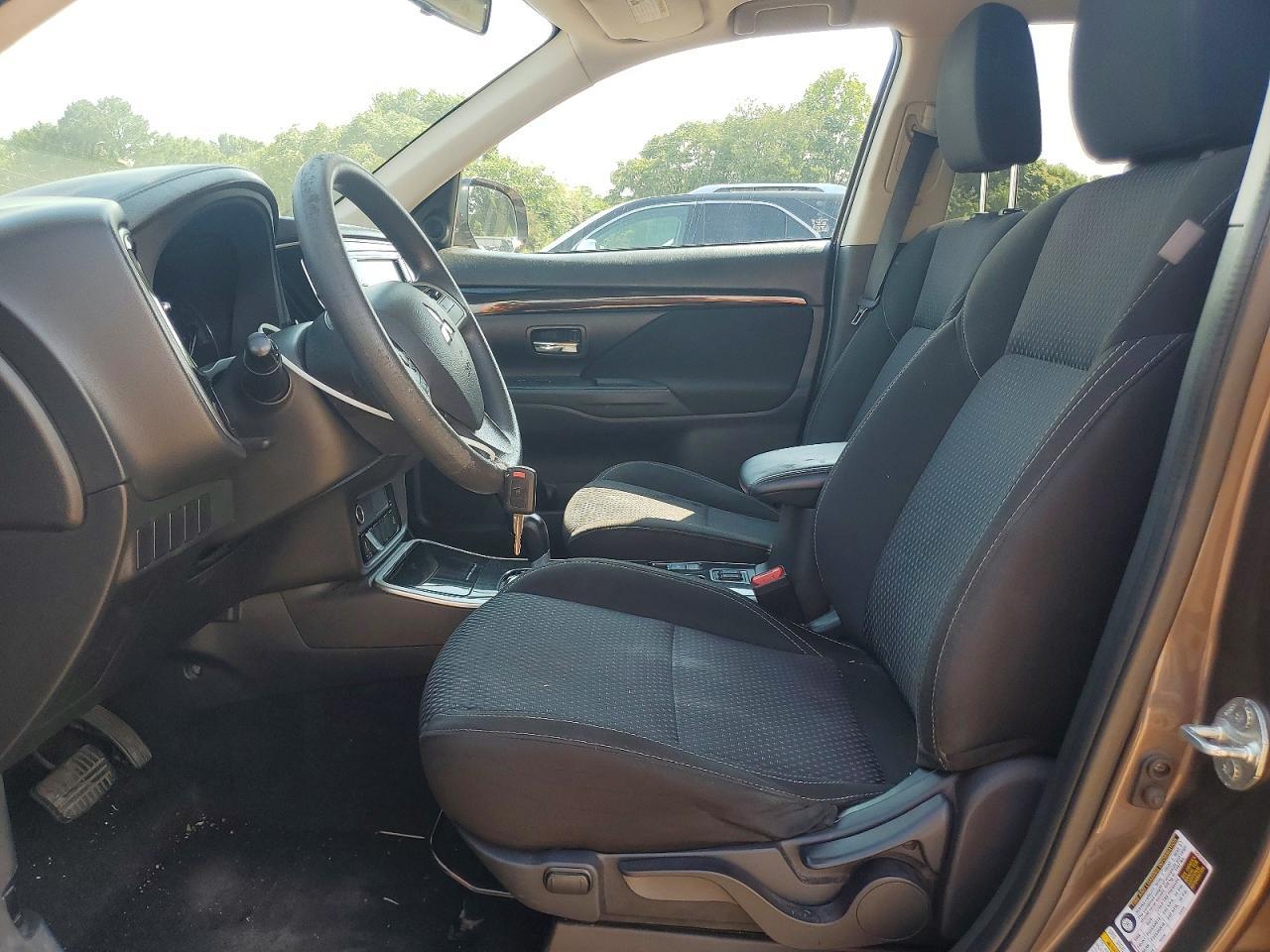 2020 Mitsubishi Outlander Es - Фото 7
