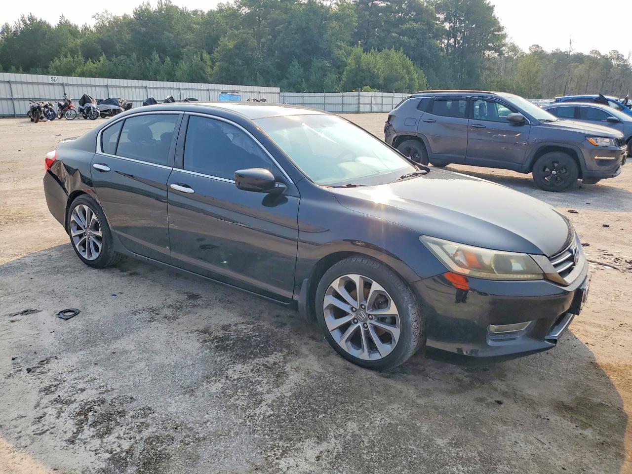 2013 Honda Accord Sport - Image 4