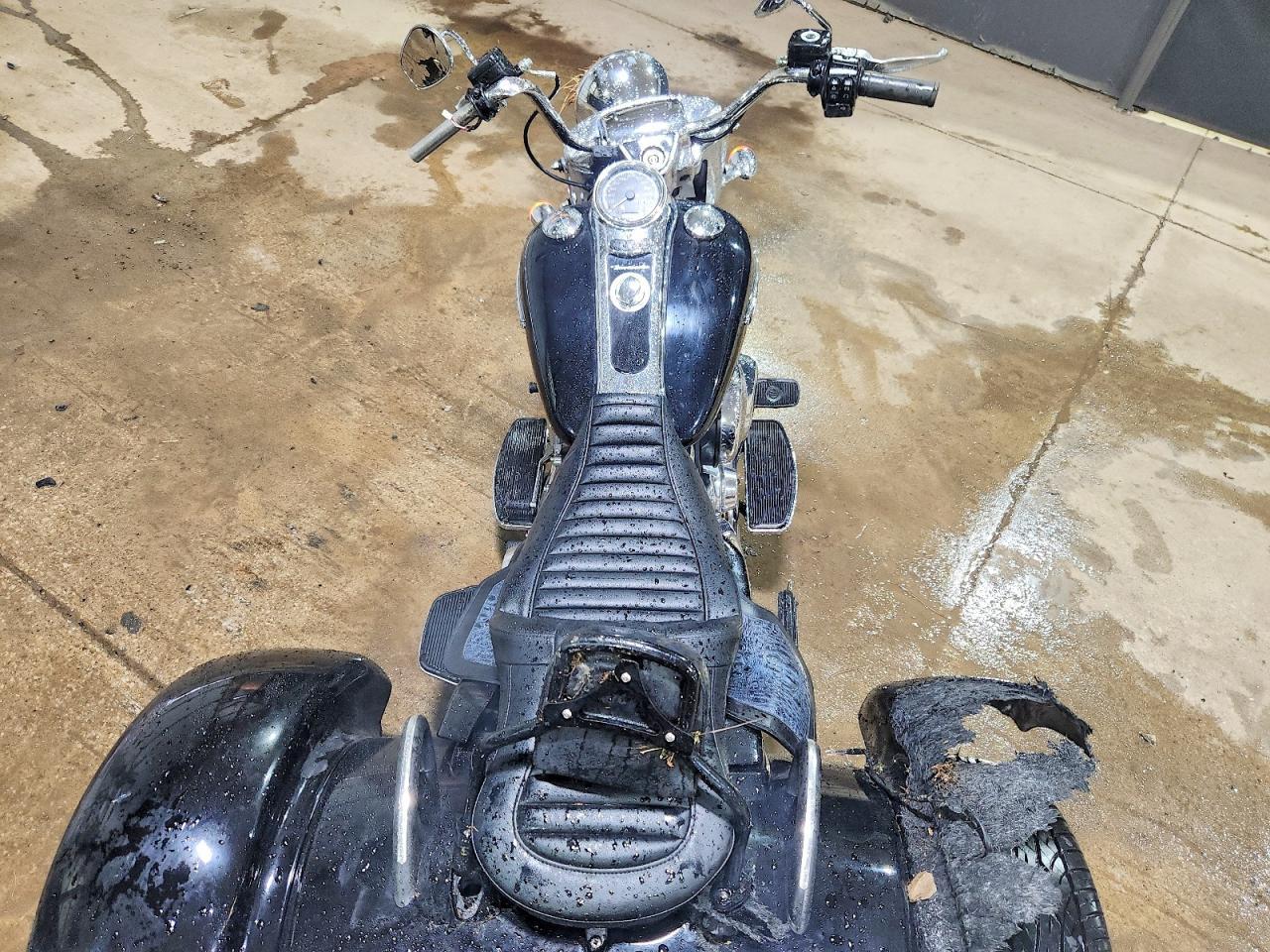 2015 Harley-Davidson Flrt Free Wheeler - Image 6