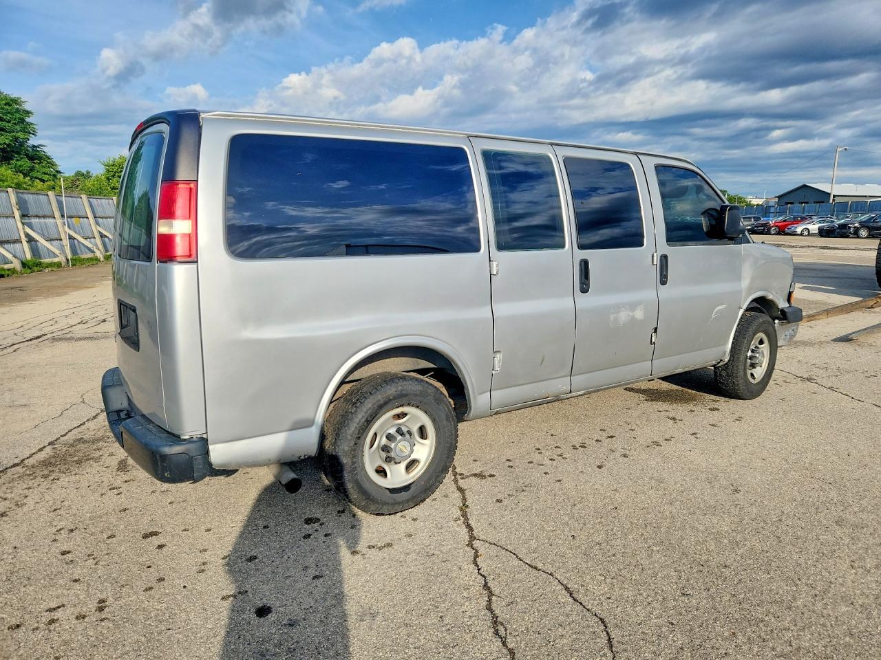 2015 Chevrolet Express G3500 Lt - Фото 3