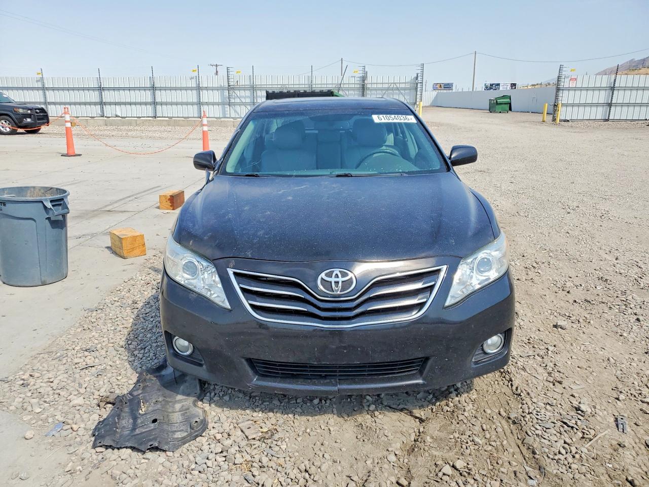 2011 Toyota Camry Xle V6 - Image 5