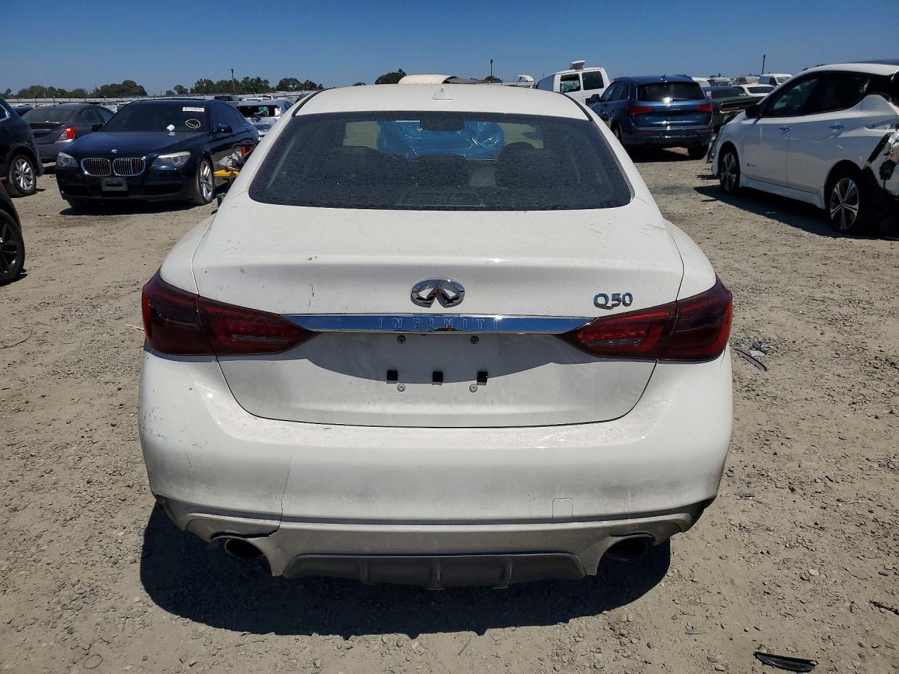 2018 Infiniti Q50 3.0T Luxe - Фото 6