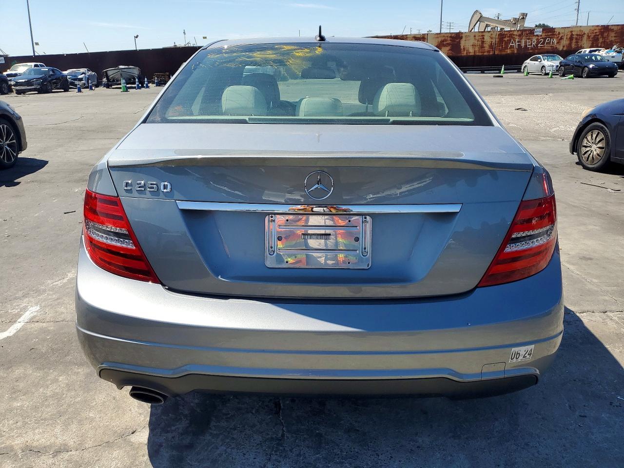 2014 Mercedes-Benz C 250 - Фото 6