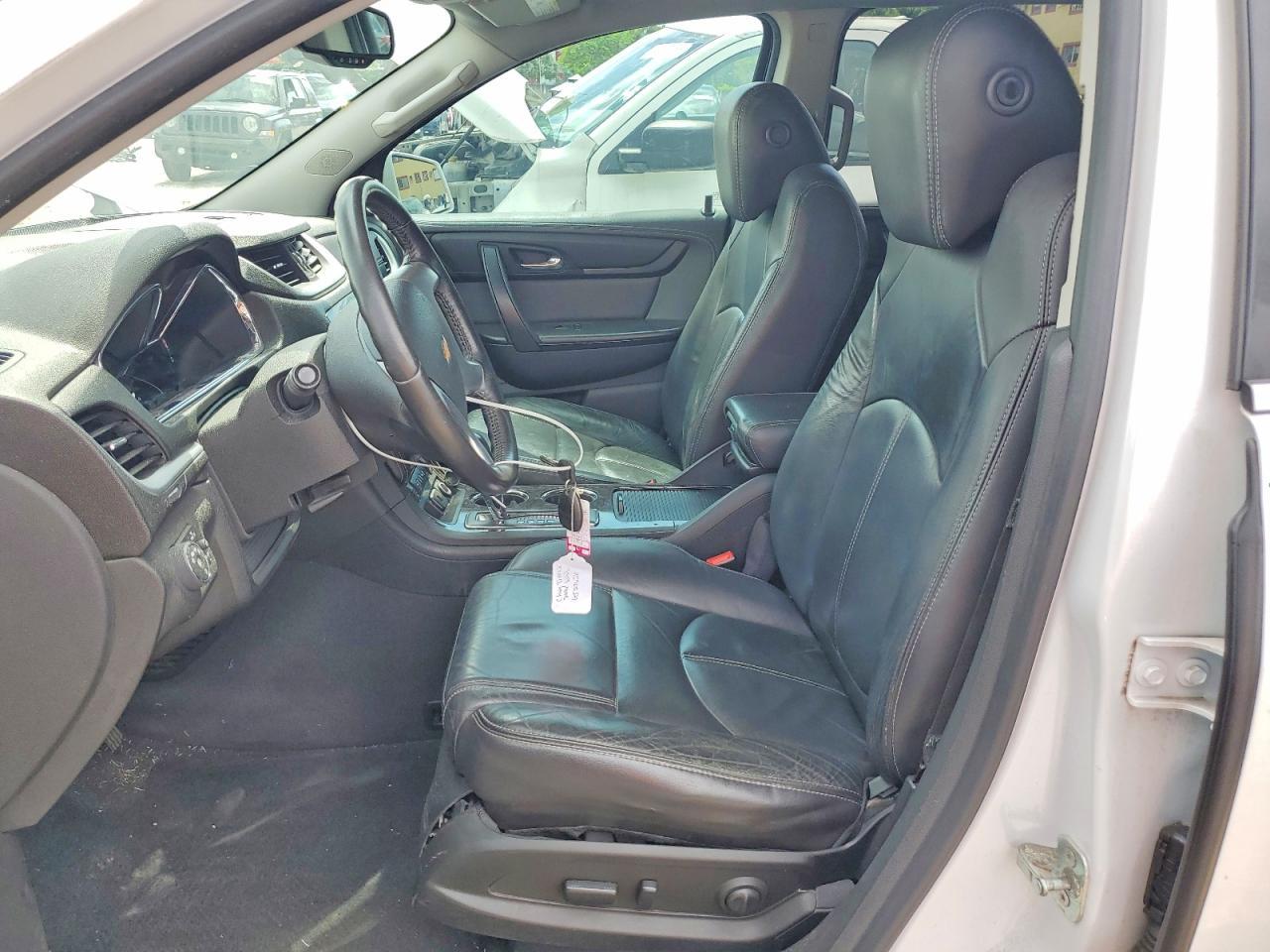 2016 Chevrolet Traverse Lt - Image 7