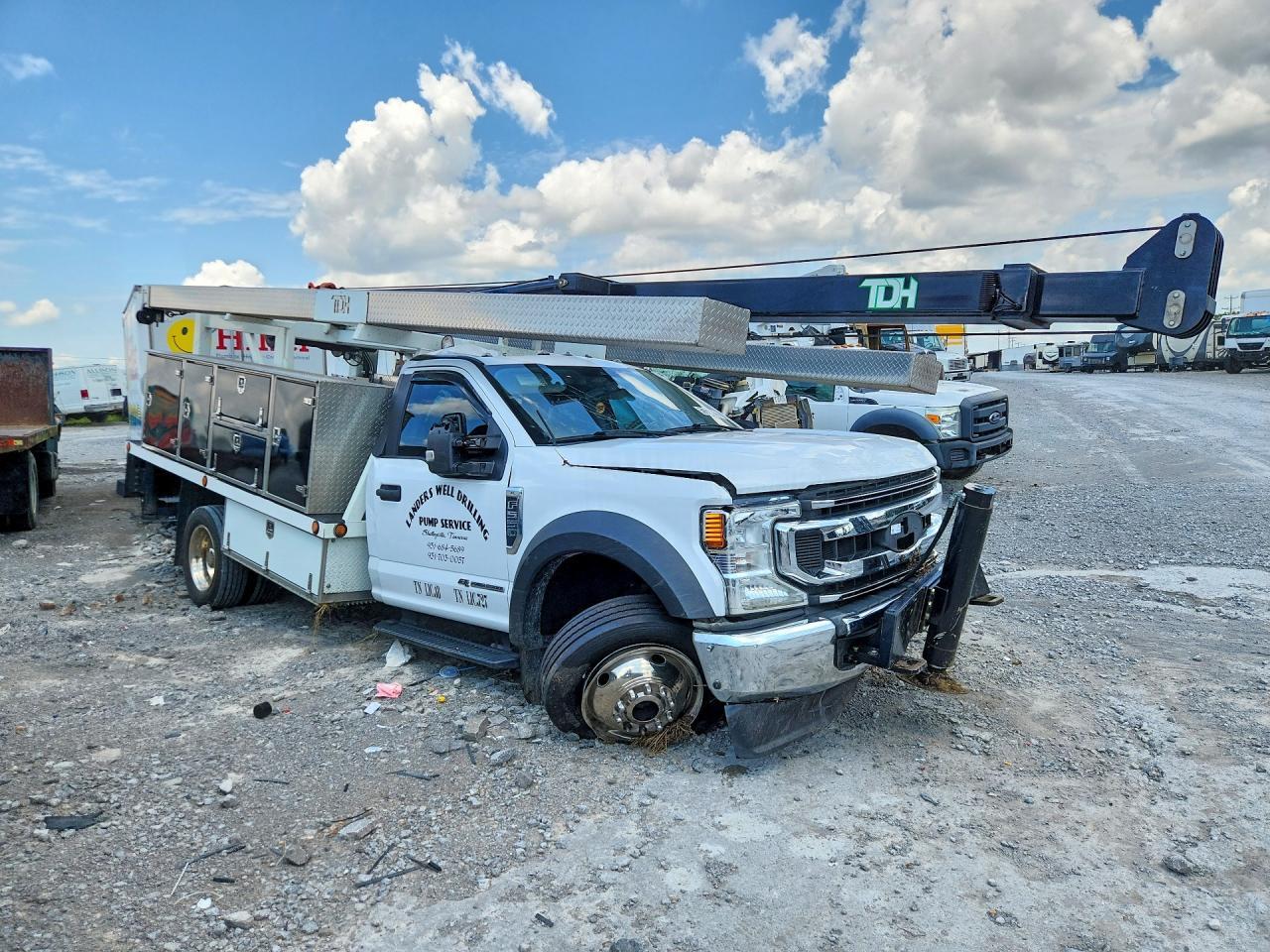 2020 Ford F550 Super Duty Utility / Service Truck - Image 4