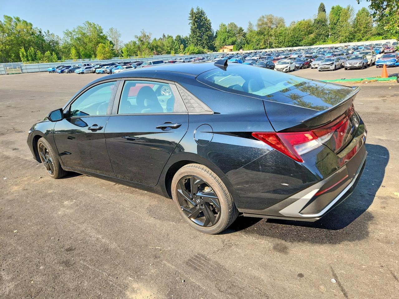 2026 Hyundai Elantra Sel Sport - Фото 2