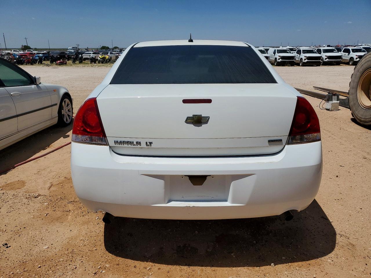 2015 Chevrolet Impala - Фото 6
