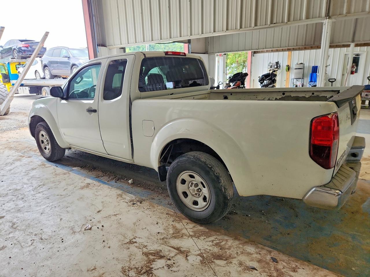 2013 Nissan Frontier S - Фото 2
