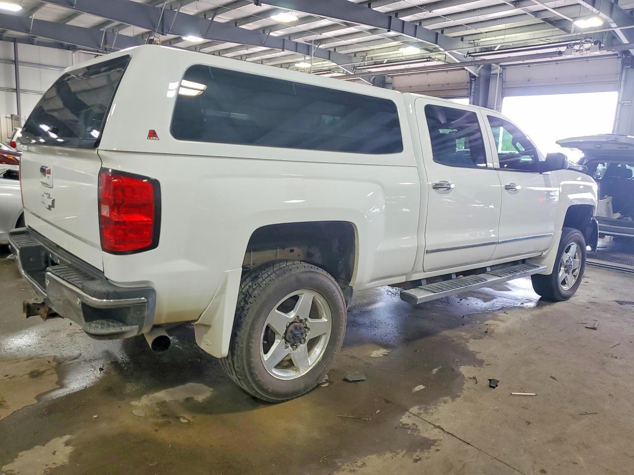 2015 Chevrolet Silverado K2500 Heavy Duty Ltz - Фото 3
