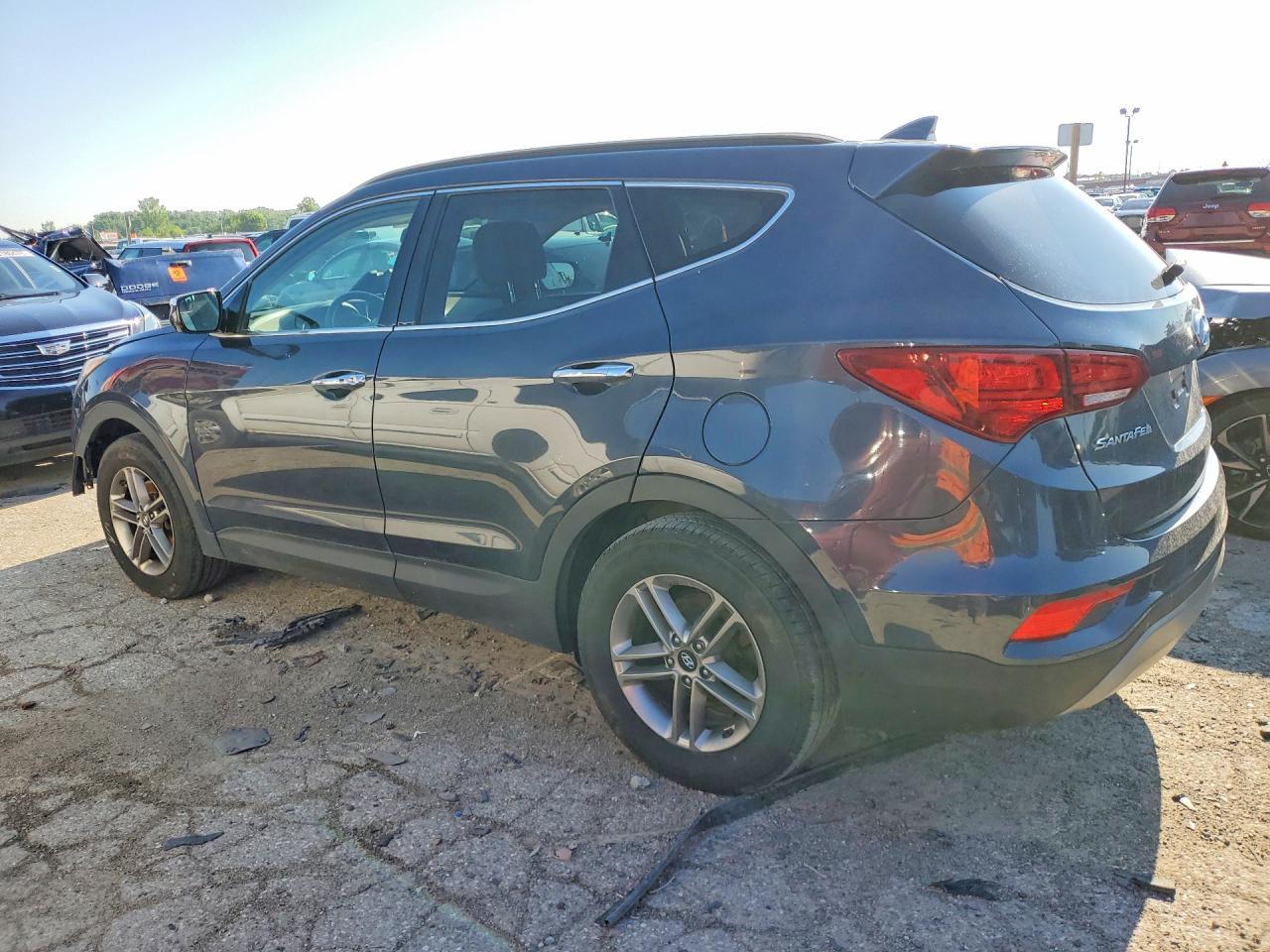 2018 Hyundai Santa Fe Sport 2.4L - Фото 2