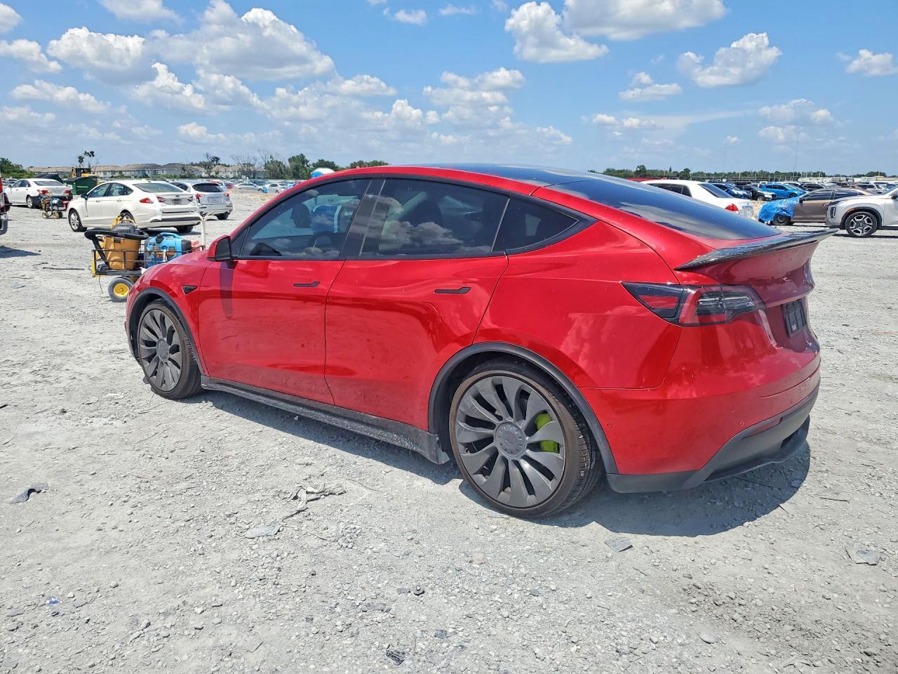 2021 Tesla Model Y - Фото 2