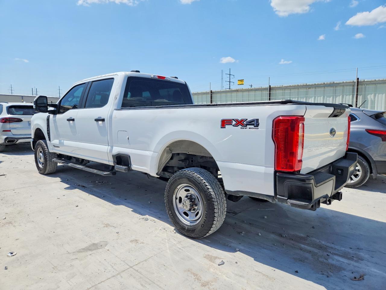 2023 Ford F350 Super Duty - Image 2