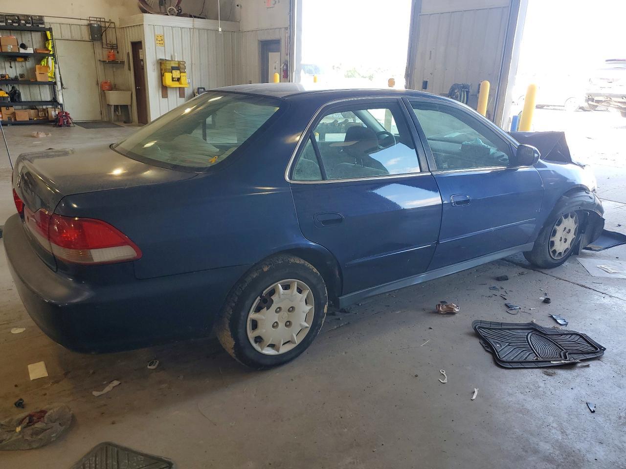 2002 Honda Accord Lx - Фото 3