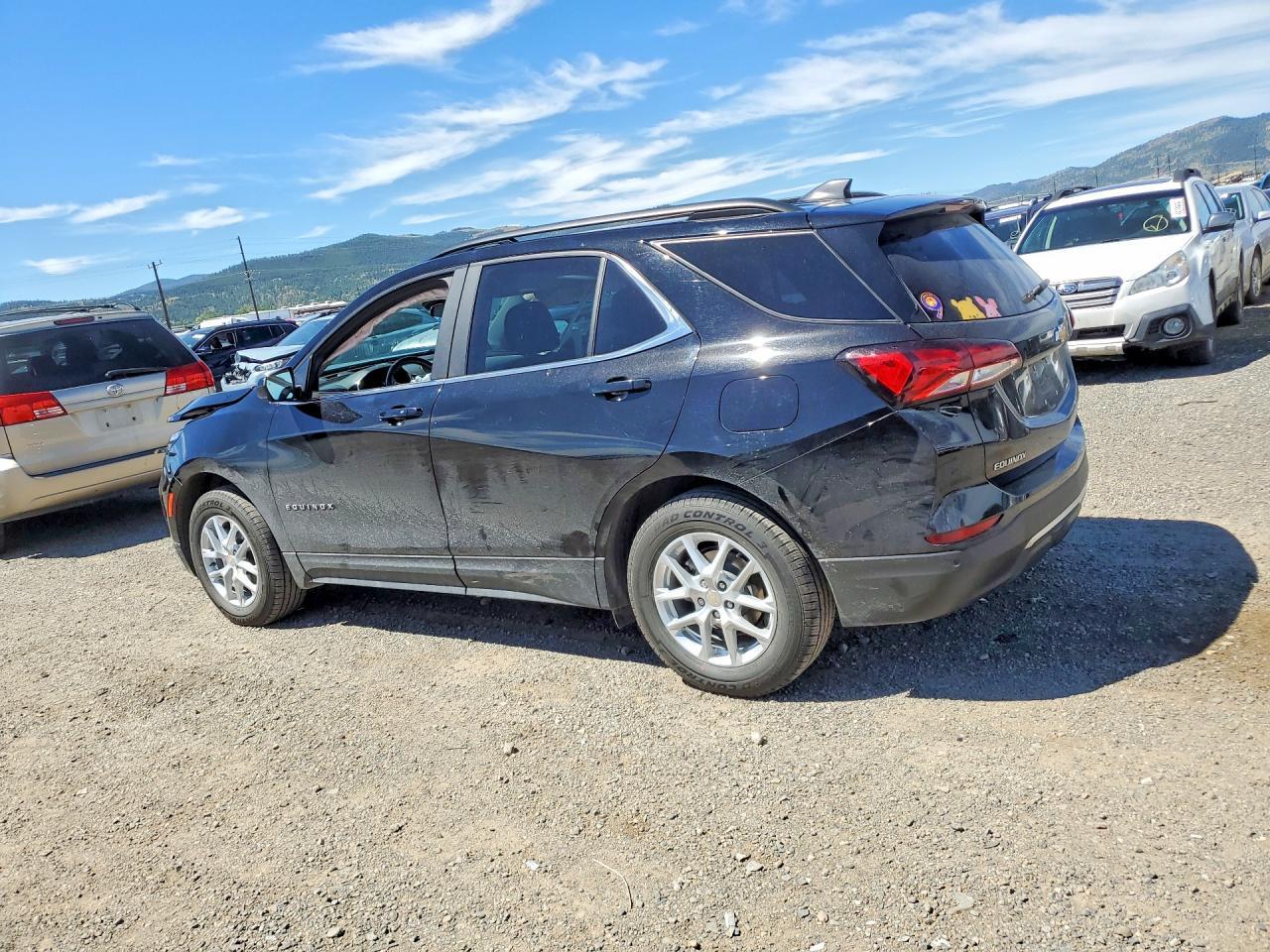 2022 Chevrolet Equinox Lt - Image 2