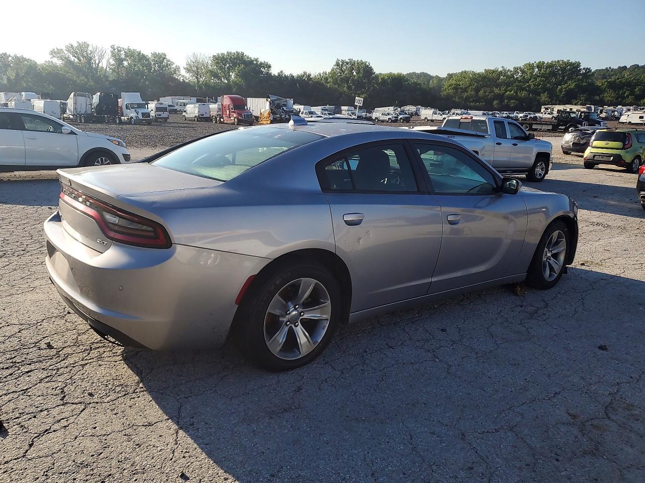 2018 Dodge Charger Sxt Plus - Image 3