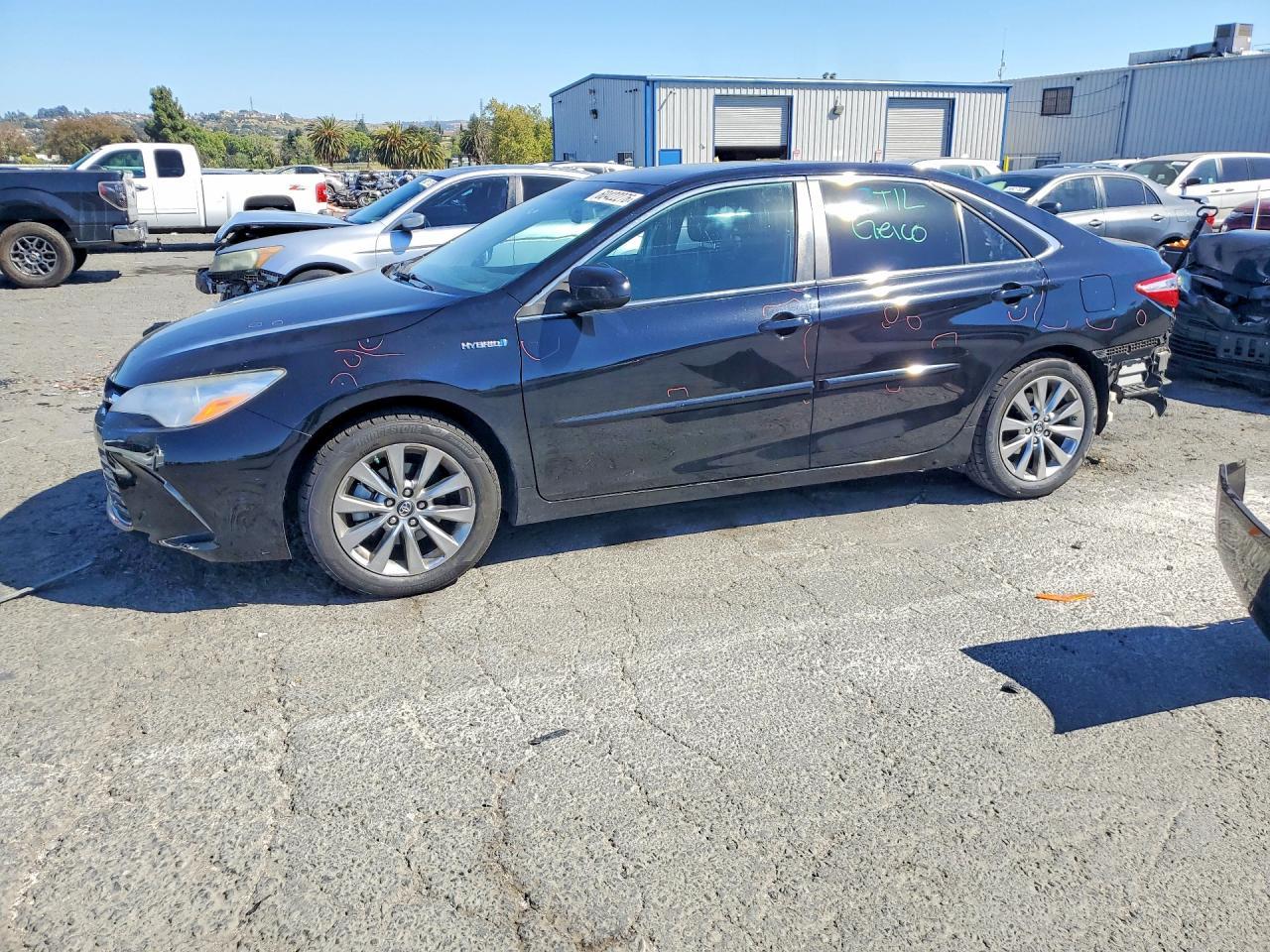 2017 Toyota Camry Hybrid Xle