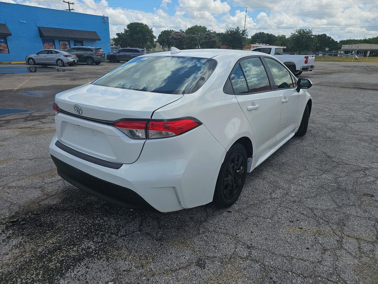 2025 Toyota Corolla Le - Фото 4
