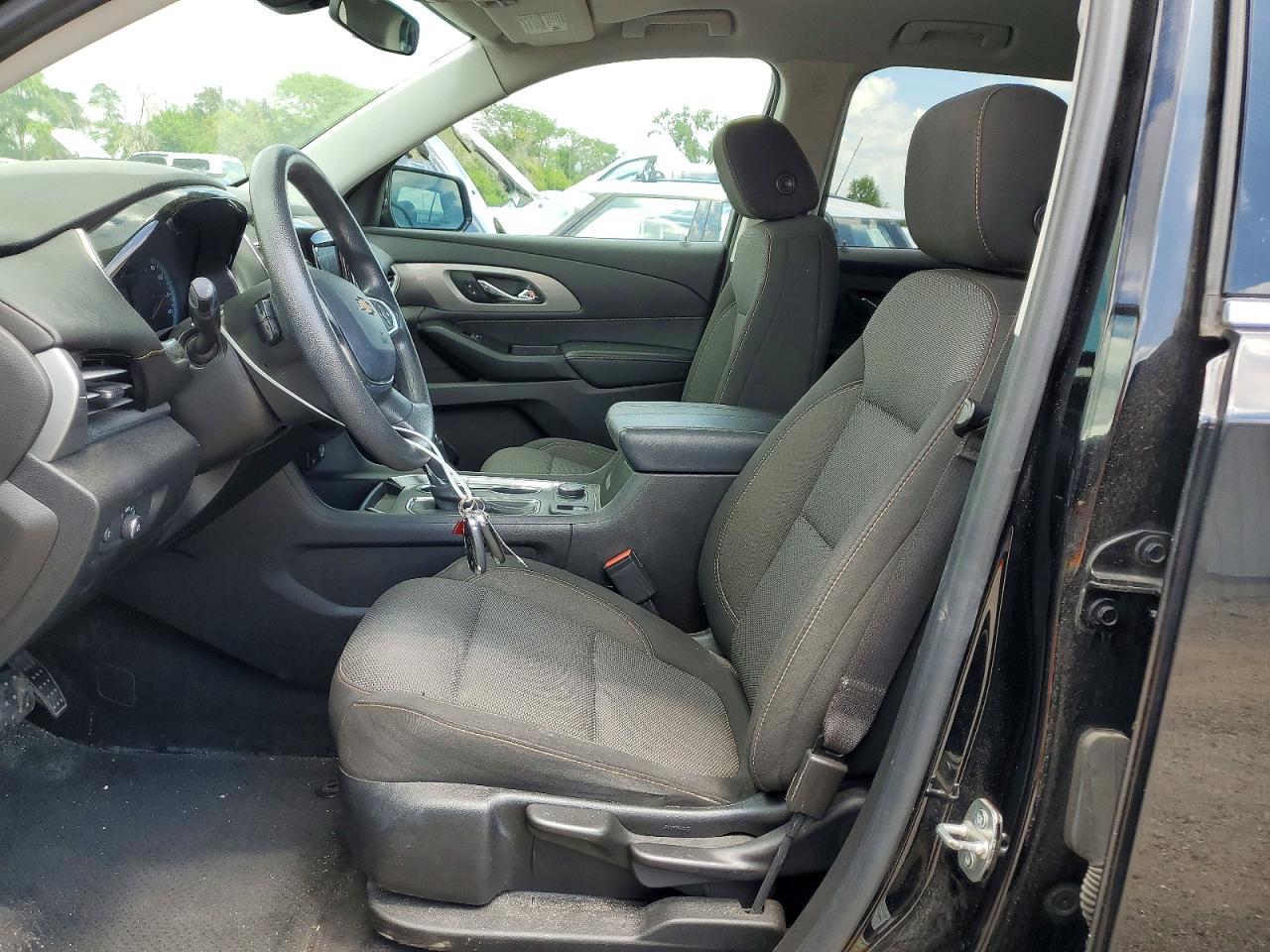 2020 Chevrolet Traverse Ls - Фото 7
