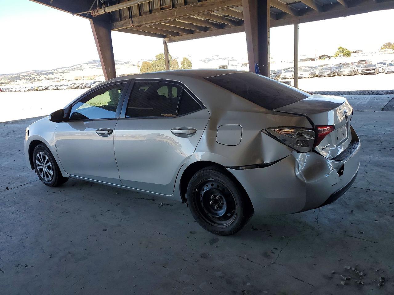 2019 Toyota Corolla Le - Фото 2