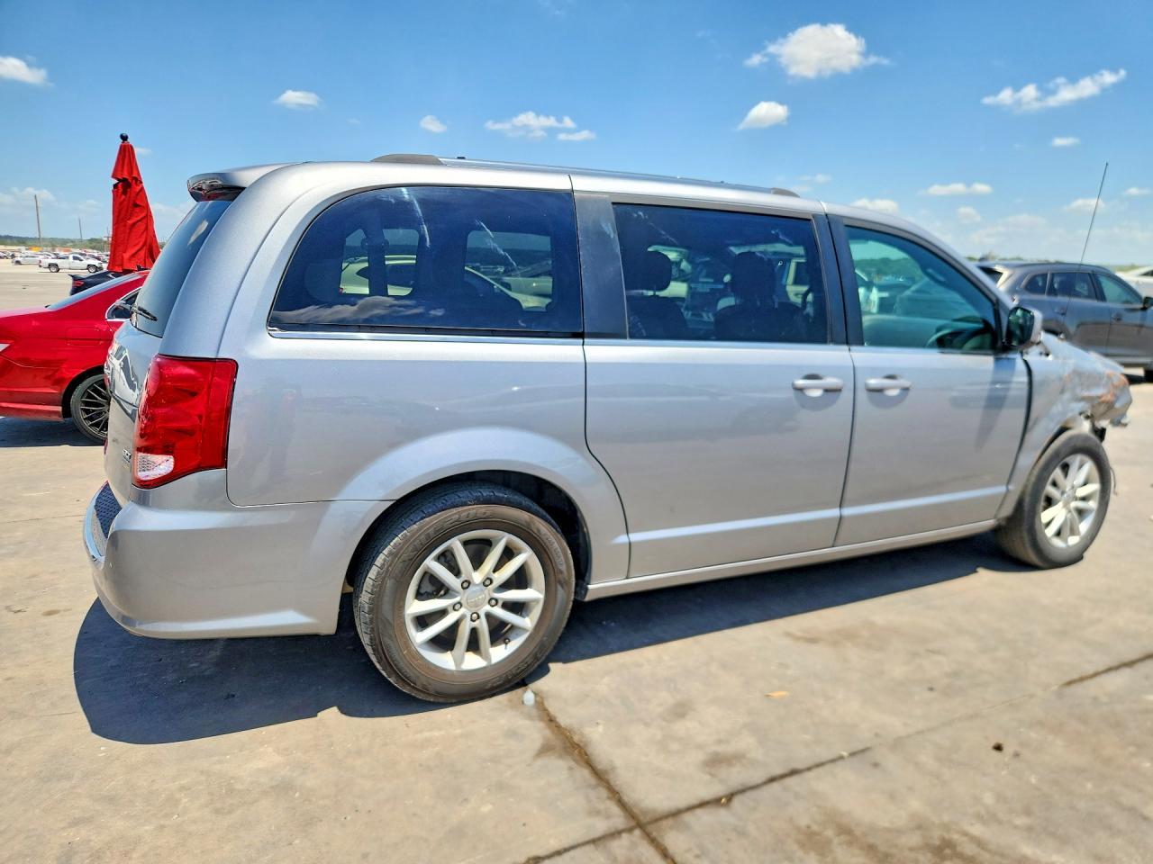 2019 Dodge Grand Caravan Sxt - Фото 3