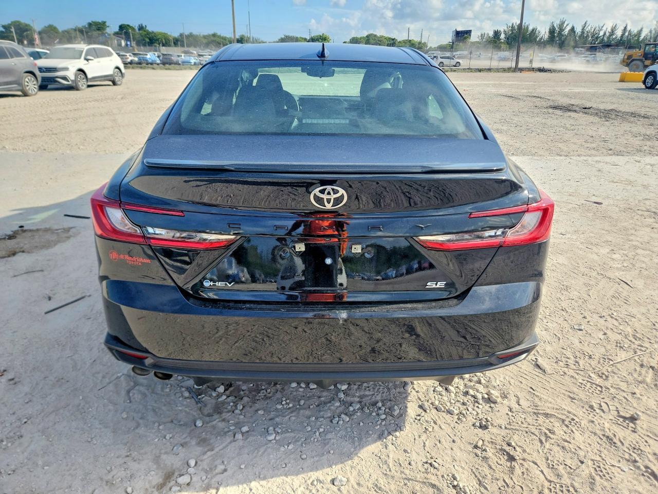 2025 Toyota Camry Se - Фото 6
