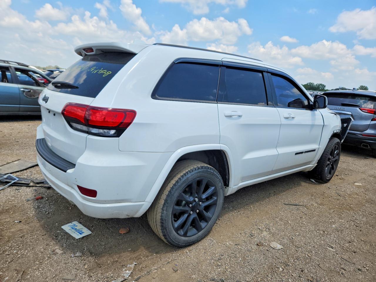 2021 Jeep Grand Cherokee Laredo - Фото 3