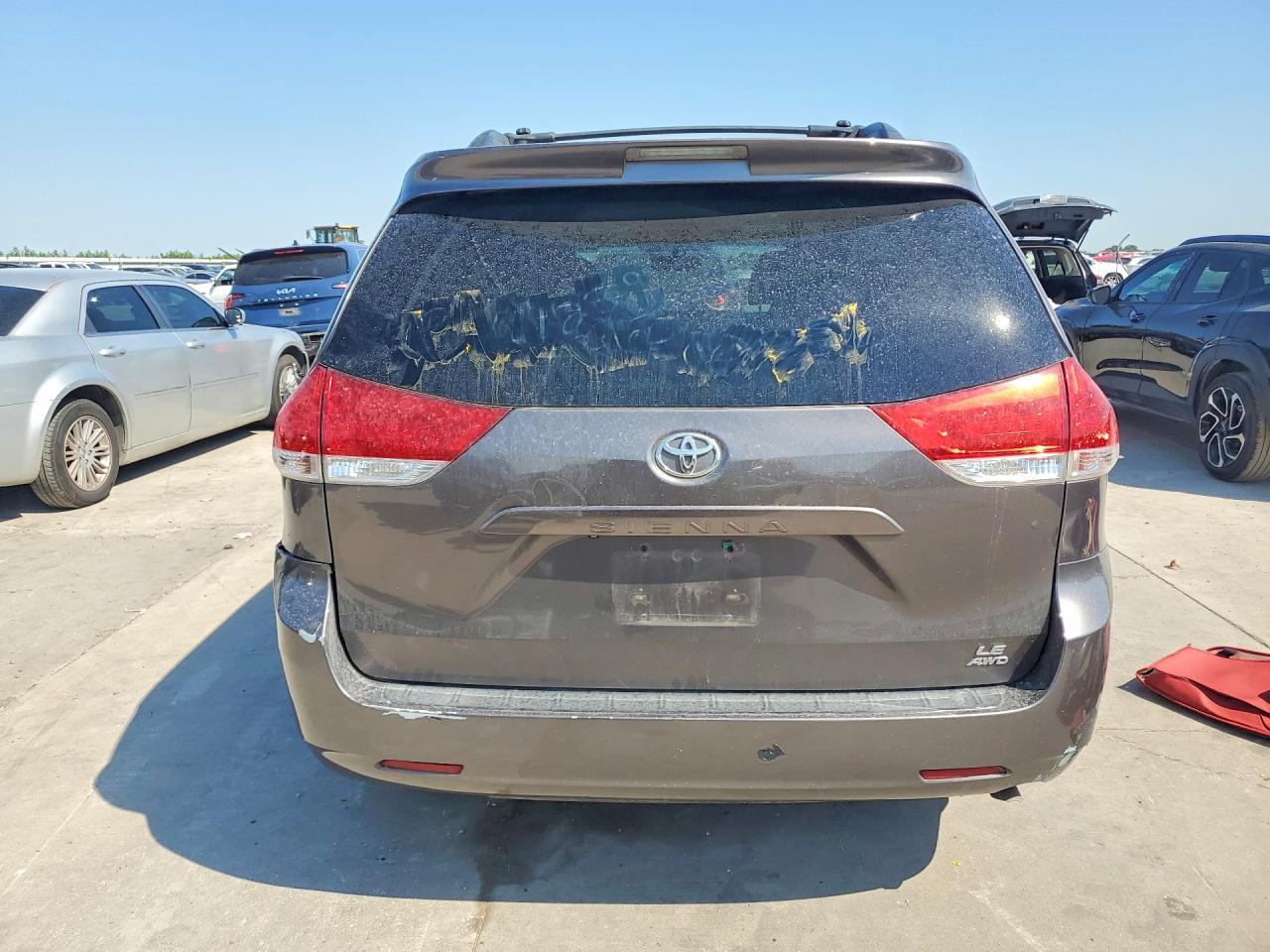 2013 Toyota Sienna Le - Фото 6