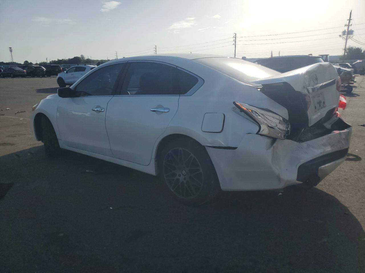 2016 Nissan Altima 2.5 S - Image 2
