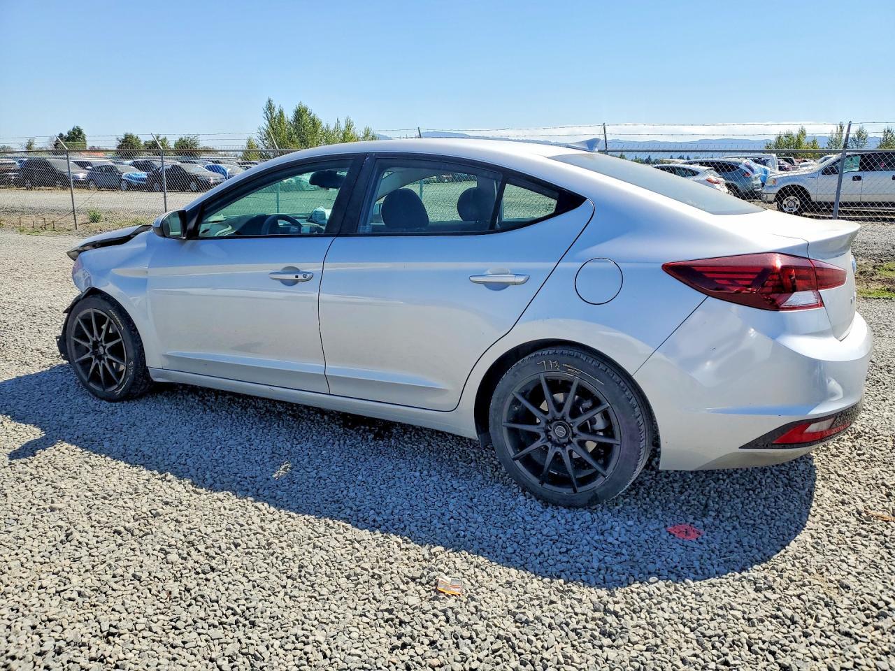 2019 Hyundai Elantra Value Edition - Фото 2
