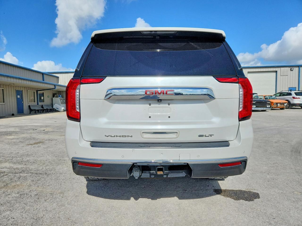 2021 GMC Yukon Slt - Image 6