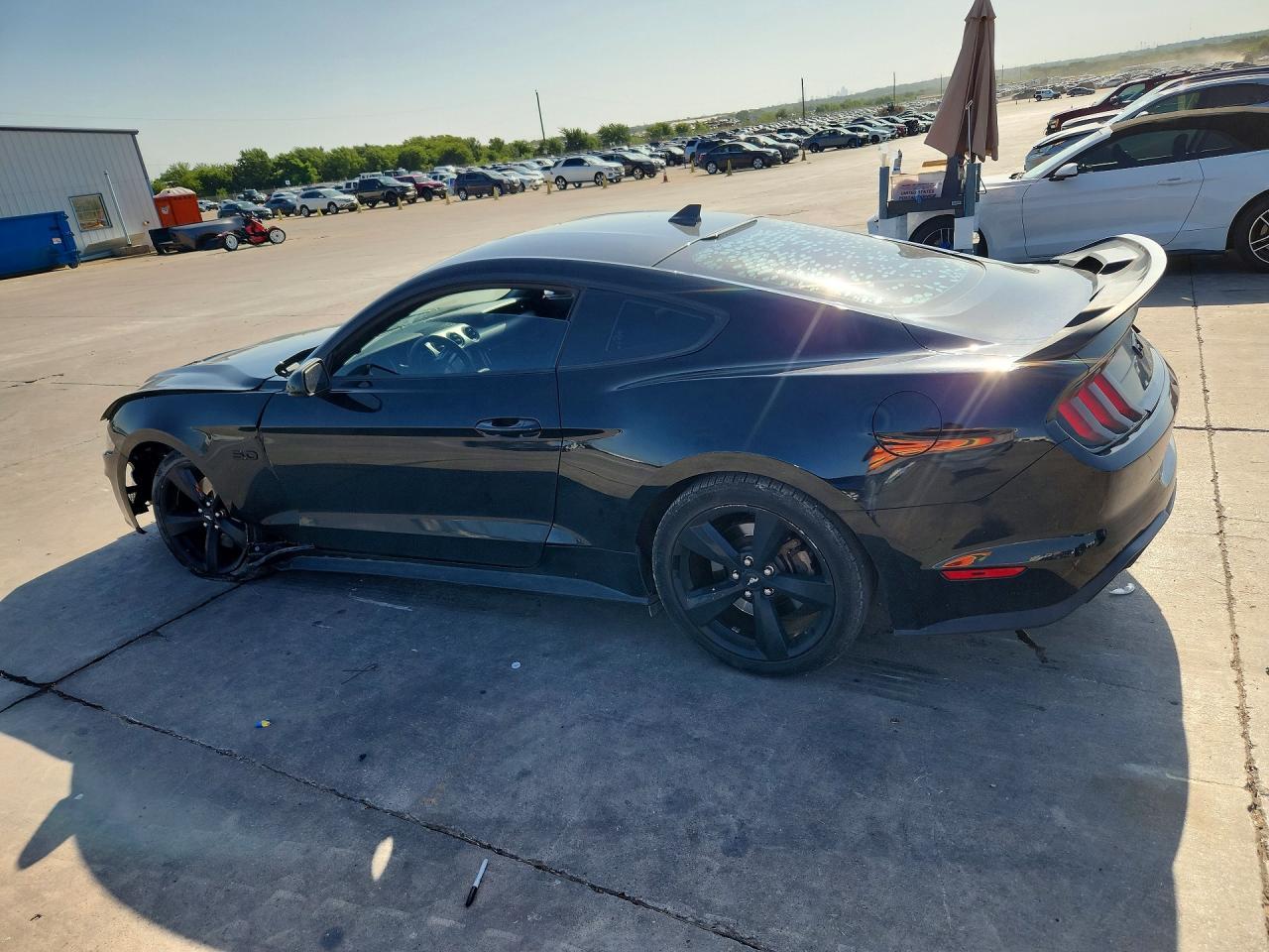 2022 Ford Mustang Gt - Фото 2