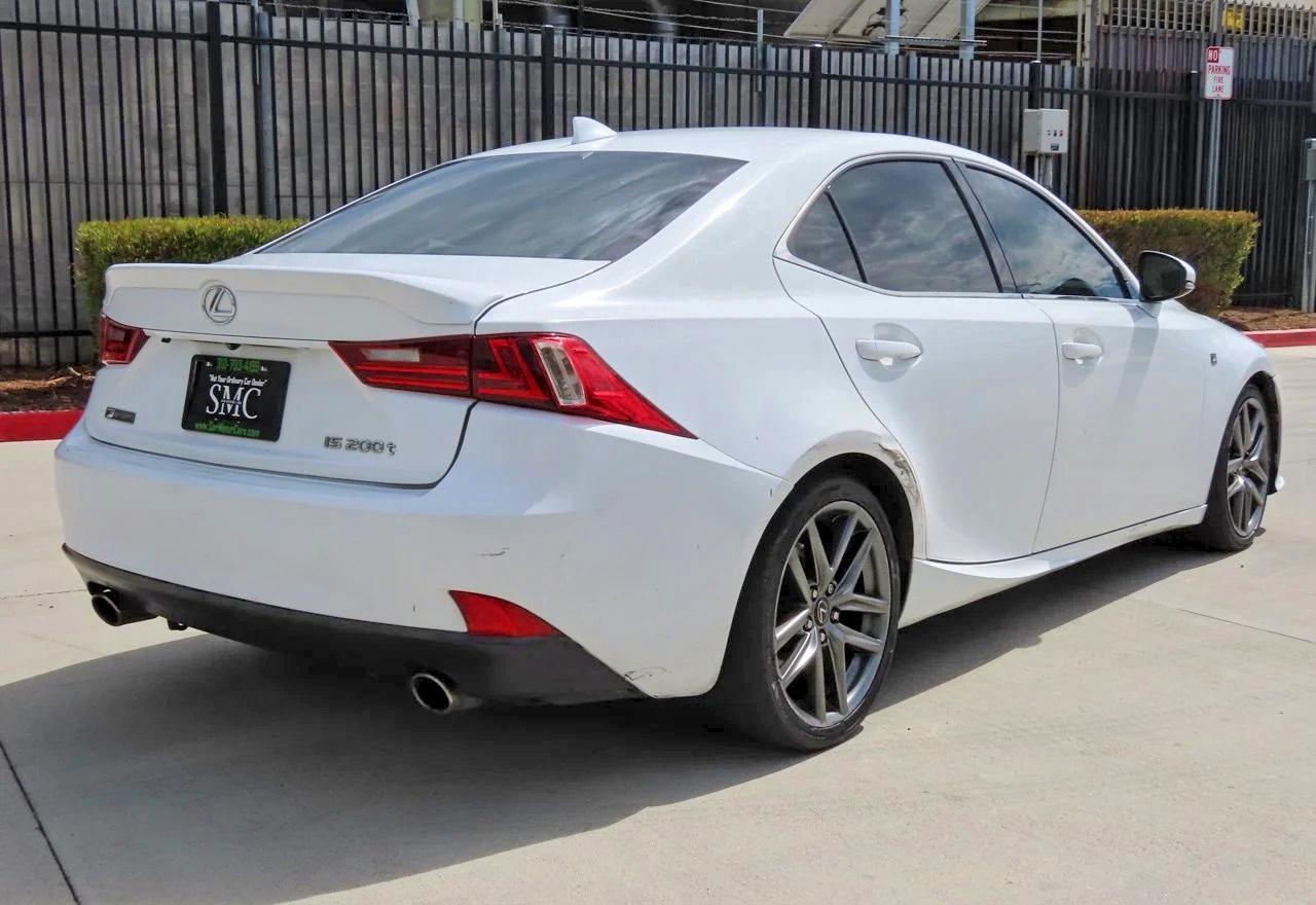 2016 Lexus Is 200T - Фото 3