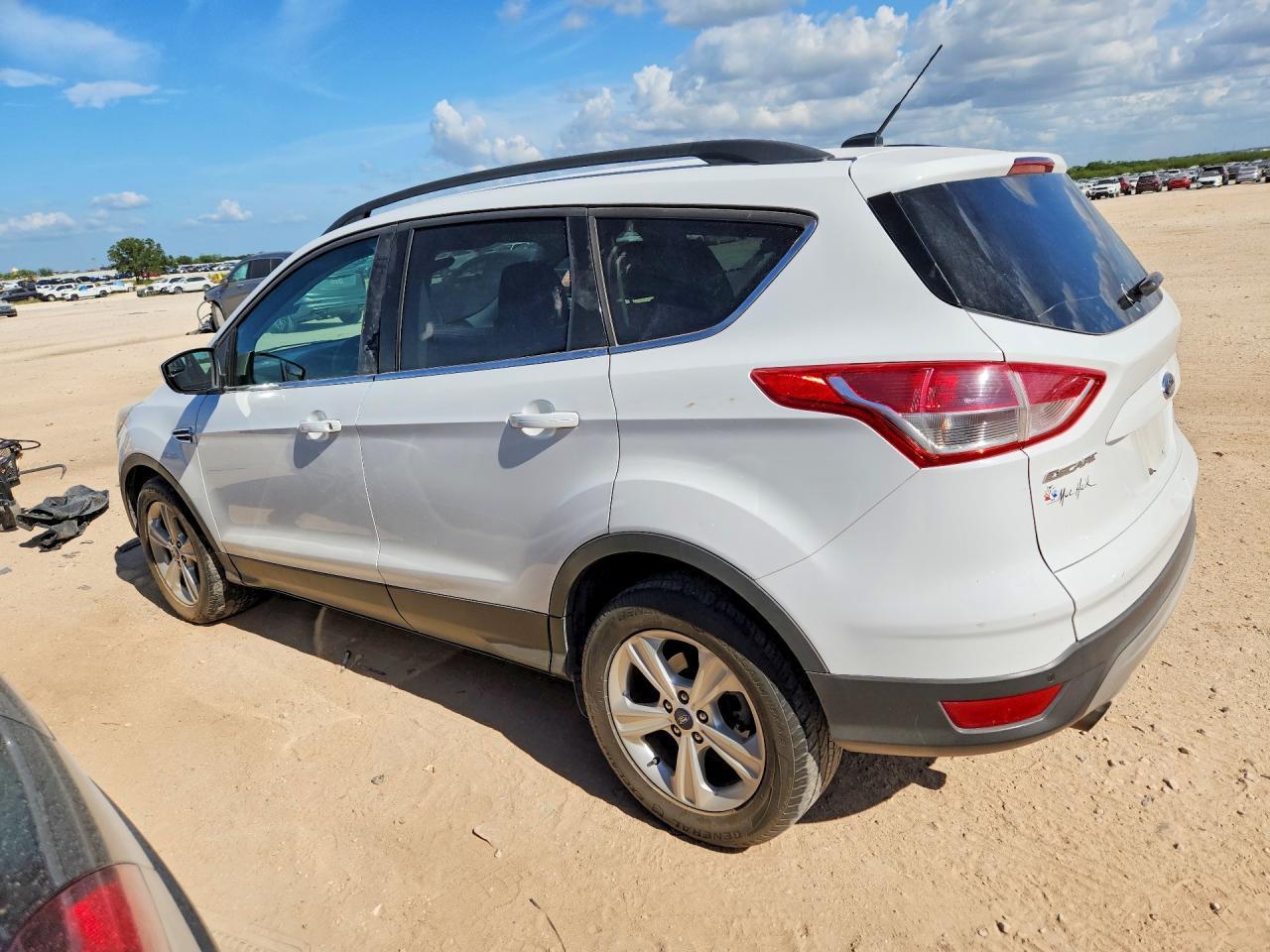 2016 Ford Escape Se - Фото 2