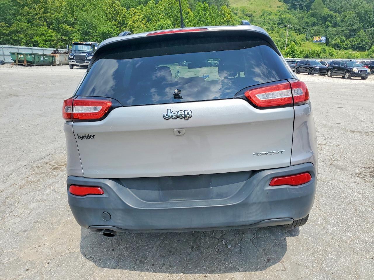 2017 Jeep Cherokee Sport - Фото 6